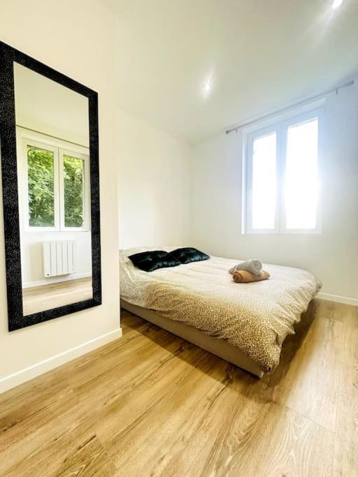 Jungle Appartement Avec Terrasse Laon Bagian luar foto